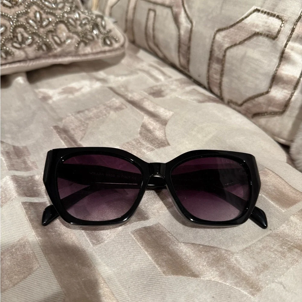 Prada like Black Designer Sunglasses PR19ZS - Picture 4 of 4